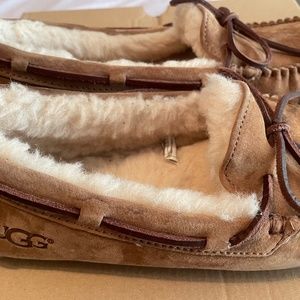 UGG moccasin